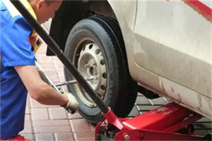 银海附近拖车24小时服务热线电话