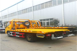 银海附近拖车救援搭电